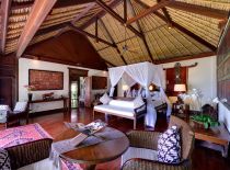 Villa Sungai Tinggi, Master Suite